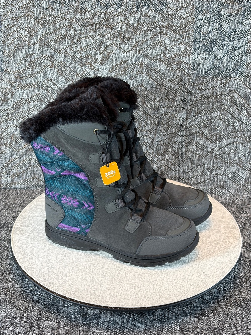 Columbia Ice Maiden II boots Women's 6